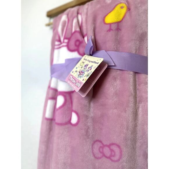 HELLO KITTY and Friends Easter Themed PINK Throw With PINK Bow PEEPS - Picture 3 of 5